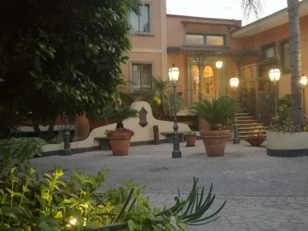 Buono B&B Napoli Ngoại thất bức ảnh